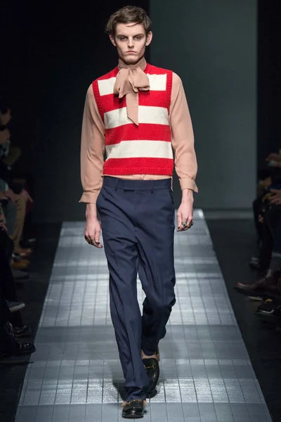 Look 31